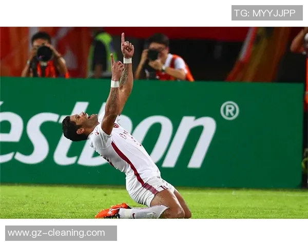 上海足球队在钻石联赛中的拼搏历程与荣耀时刻回顾 上海足球队在钻石联赛中的拼搏历程与荣耀时刻回顾